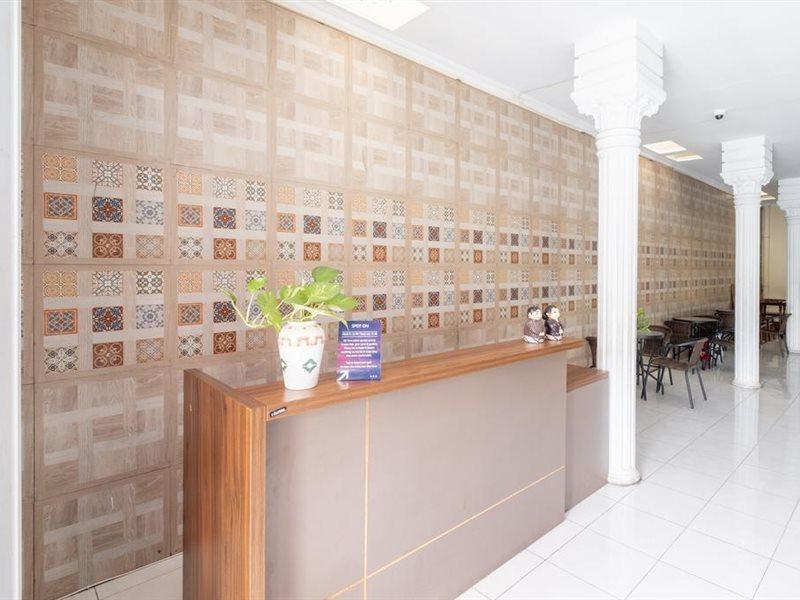 斯波特昂2419鲁玛奴戈拉哈伊斯兰酒店 日惹 外观 照片